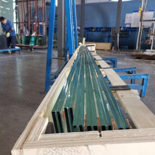 工厂直接供应 as/nzs 质量低发射率硬质涂层钢化玻璃玻璃窗